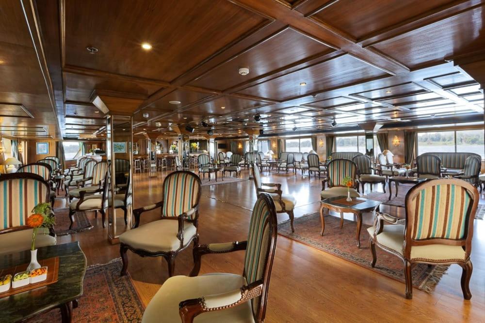 Nile Cruise 3 Nights From Aswan To Luxor Every Friday, Monday And Wednesday With Tours Exterior photo