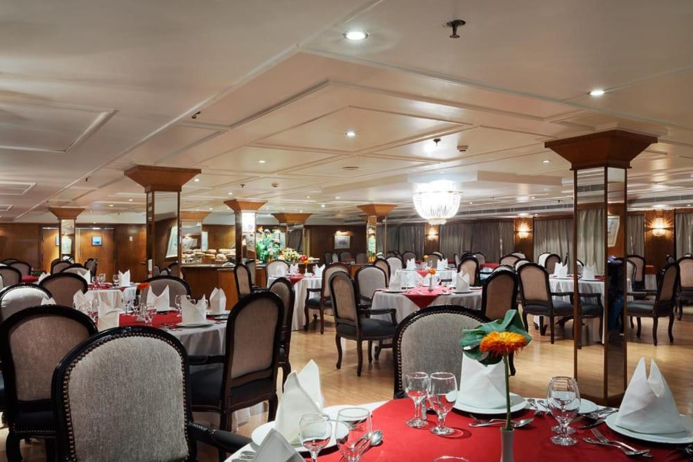 Nile Cruise 3 Nights From Aswan To Luxor Every Friday, Monday And Wednesday With Tours Exterior photo